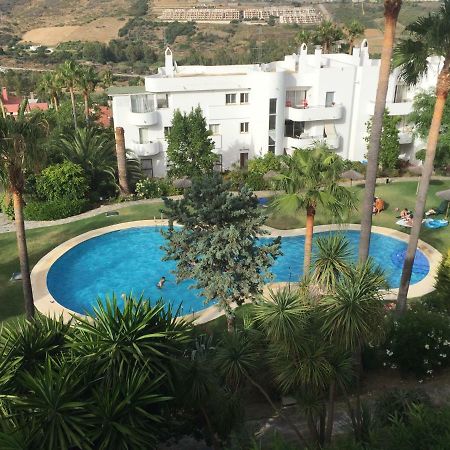 Apartamento Del Paraiso เอสเตโปนา ภายนอก รูปภาพ